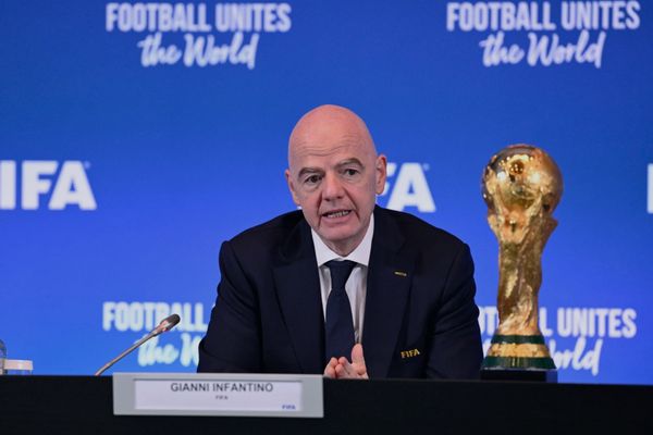 الفيفا يتوقع إيرادات بقيمة 14 مليار دولار في دورة 2027-2030