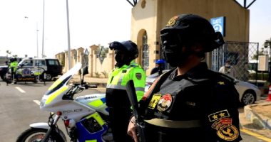 عيون ساهرة لغد آمن.. خطة أمنية شاملة لتأمين احتفالات عيد الأضحى.. ضربات استباقية لمافيا الأسواق وحملات مكثفة بمحيط السينمات والمتنزهات.. توفير الانضباط فى الشارع لحماية فرحة المواطنين