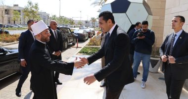 وزير الرياضة: تطوير المنشآت المقامة على أراضى الأوقاف أولوية