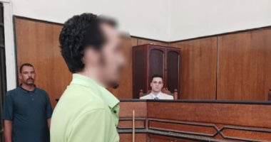 طالب جامعى قتل والدته بـ12 طعنة