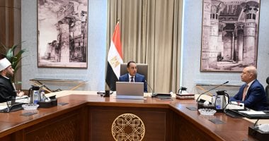 رئيس الوزراء يُتابع خطوات مشروع إحياء منطقة قرافة السيوطي