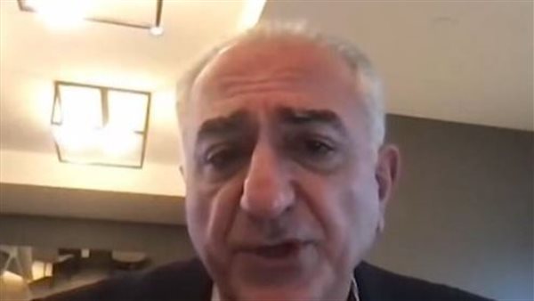 في مقلب هاتفي.. نجل الشاه رضا بهلوي يرحب بانضمام ألمانيا لقصف إيران