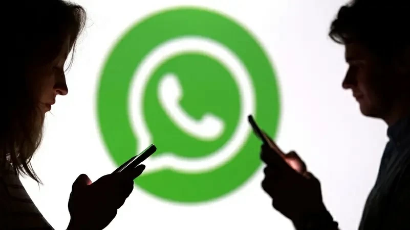 أوروبا تكسر الاحتكار.. عودة «شات جي بي تي» رسميًا إلى «واتساب»