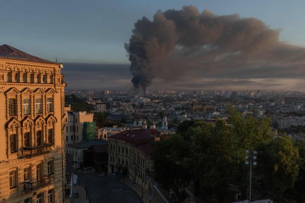 كييف : مقتل 25 شخصا جراء هجوم روسي عنيف