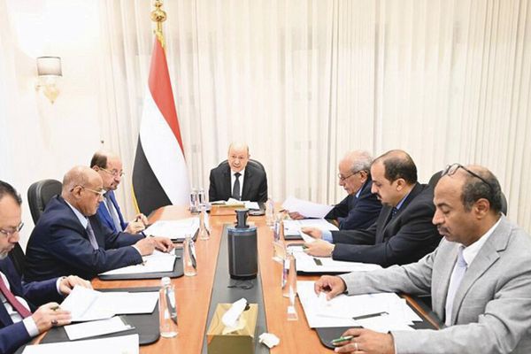 اجتماع رئاسي يمني يشيد بالتدخلات السعودية الإنسانية لإنقاذ اليمن