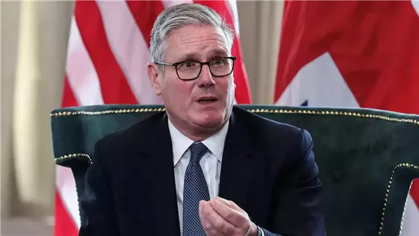 ستارمر يدعو أوروبا إلى تقليل اعتمادها الدفاعي على أمريكا