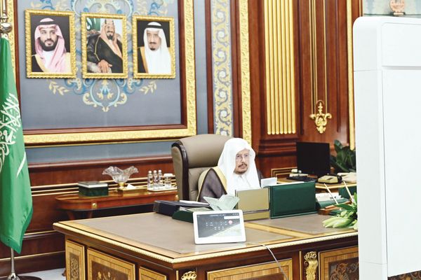 مطالبة شورية بإلزام وكلاء السيارات توفير القطع بشكل دائم