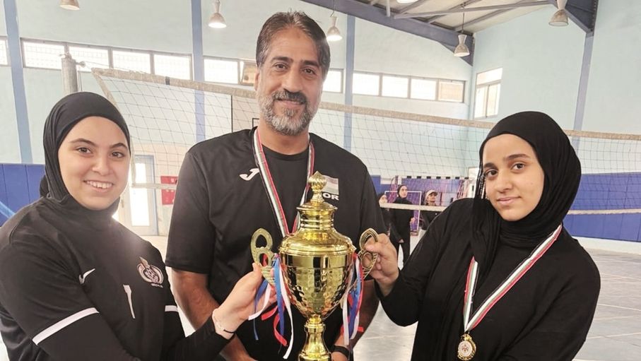 سارة أبو طوق.. من مراكز الواعدين إلى منصات البطولات.. و"التوجيهي" يبعدها عن منتخب "الطائرة"