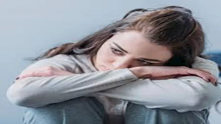 كيف تتعافى من صدمة فقدان الأب أو الأم؟ دليل نفسي مبسط