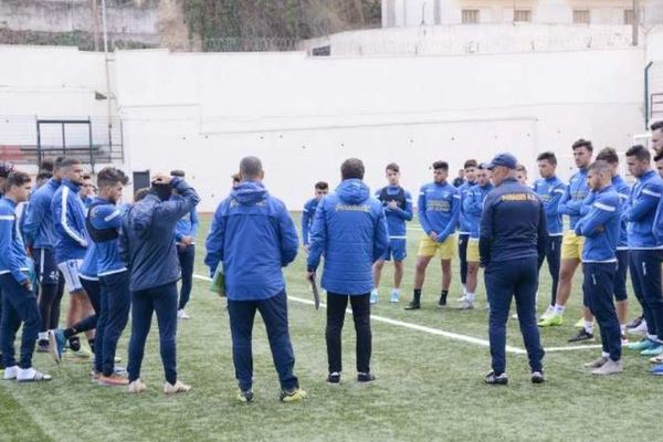 فريقا الرويسات والبارادو يُخاطبان الرابطة