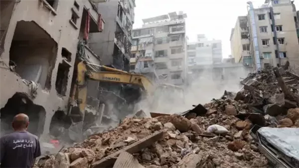 حزب الله: استهدفنا قوة إسرائيلية داخل منزل في بلدة القوزح بصاروخ موجه وتم تحقيق إصابة مباشرة
