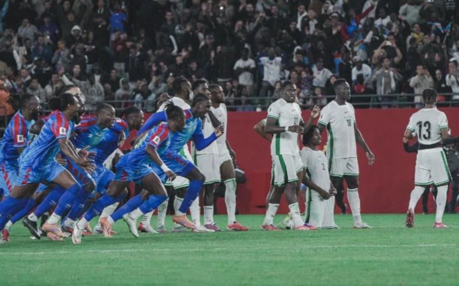 "الفيفا" تُعاقب منتخبَي نيجيريا والكونغو