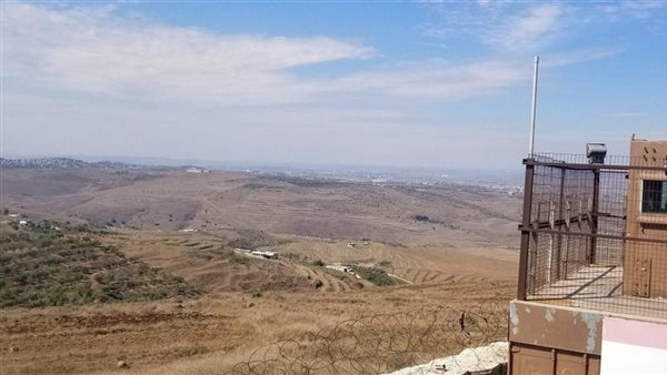 الجيش السوري يعلن إطلاق حزب الله قذائف تجاه نقاطه في سرغايا وأنه يدرس خيارات الرد