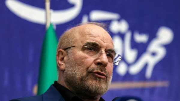 برئاسة قاليباف.. الوفد الإيراني يصل باكستان لإجراء محادثات مع الولايات المتحدة