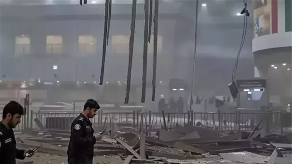 الكويت تعلن إصابة 63 شخصاً بينهم موظفو مطار ومسافرون جراء الهجمات الأخيرة