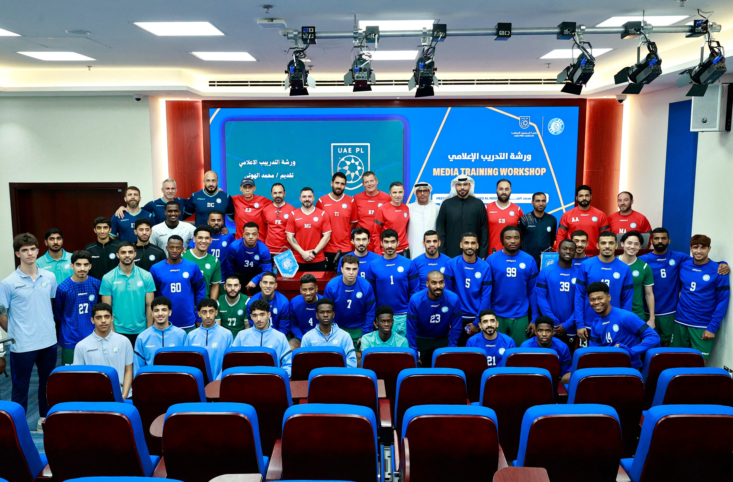 نادي دبا الرياضي بالفجيرة ينظم ورشة إعلامية للاعبي الفريق الأول لكرة القدم وفريق الرديف