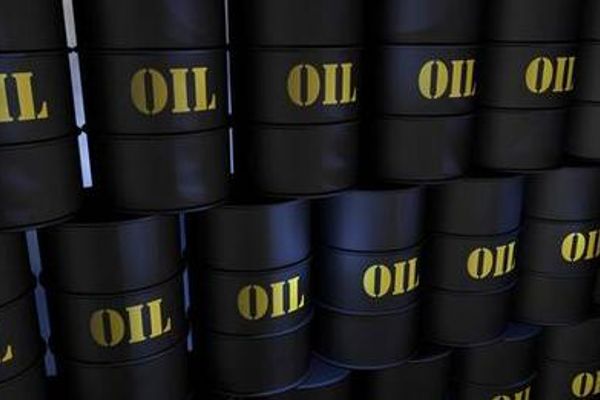 ارتفاع أسعار النفط 1% وتداولها قرب 103 دولار للبرميل