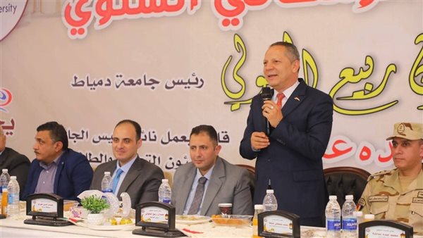 محافظ دمياط يشارك طلاب الجامعة حفل الإفطار السنوي