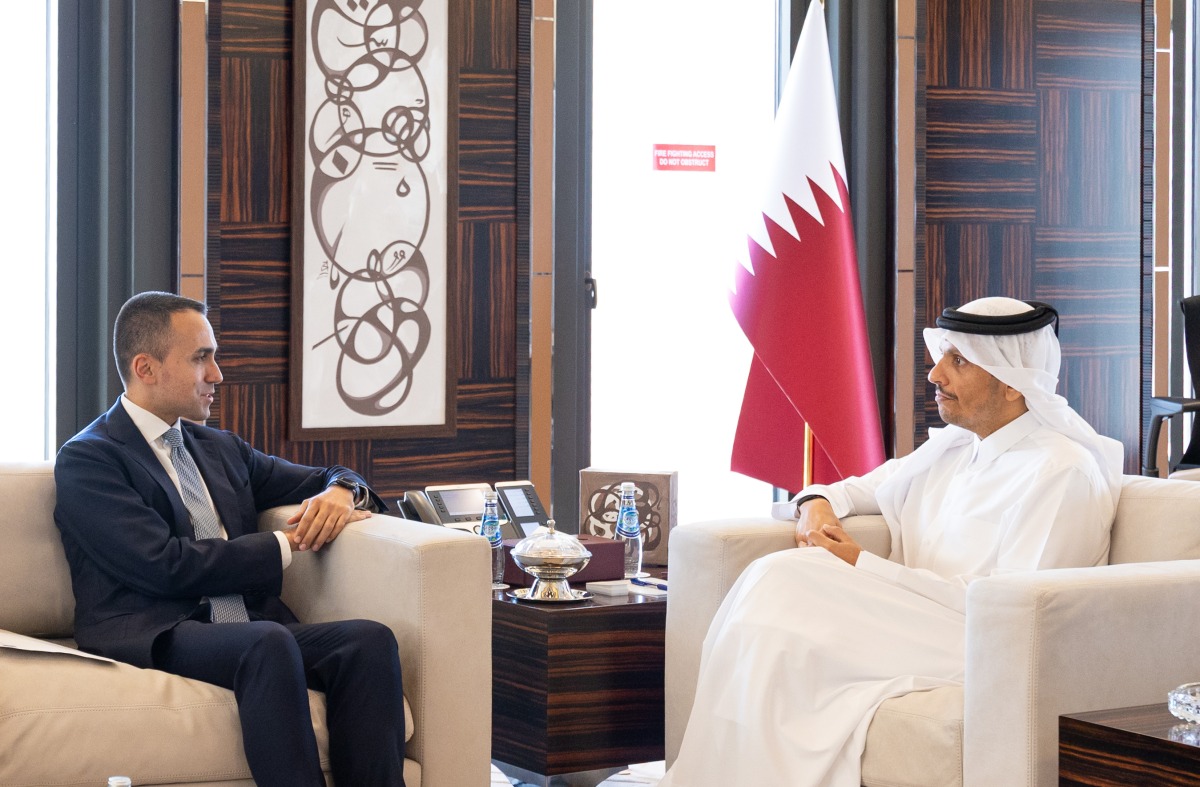 ‫ رئيس مجلس الوزراء وزير الخارجية يستقبل الممثل الخاص للاتحاد الأوروبي لمنطقة الخليج