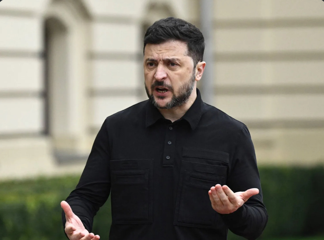 زيلينسكي: أشعر بقليل من الضغط ومستعد لإجراء انتخابات بعد هدنة شهرين