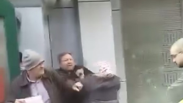 ضبط سيدة ورجل طرفي مشاجرة أمام ماكينة فيزا بالمحلة في نهار رمضان والنيابة تحقق