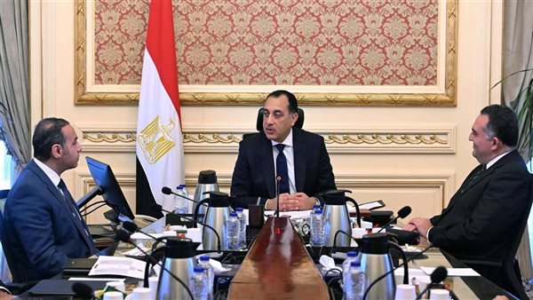 مدبولي يوجه بالإسراع في الانتهاء من مشروعات قوانين تنظيم سوق المال المصرية