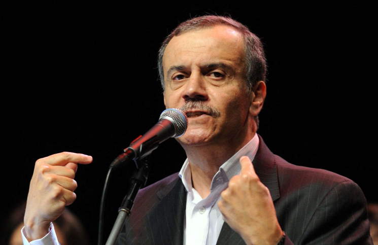 أحمد قعبور.. رحيل صوت دافىء غنى لفلسطين ولنا “نحنا الناس”