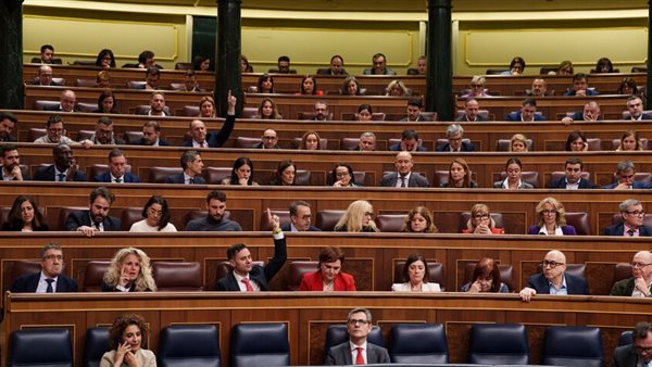 مجلس النواب الإسباني يصدم اليمين المتطرف ويرفض مشروع قانون حظر النقاب والبرقع