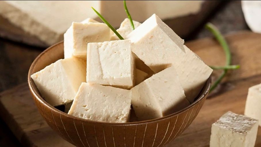 4 أغذية تفوق الزبادي في محتواها من الكالسيوم