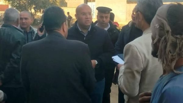 جولة على الأقدام، نائب محافظ الجيزة يتابع تطوير جسر المنوات بالحوامدية