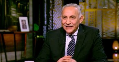 خبير: الطاقة المتجددة لا تصلح لتشغيل الصناعات الثقيلة وكثيفة استهلاك الطاقة