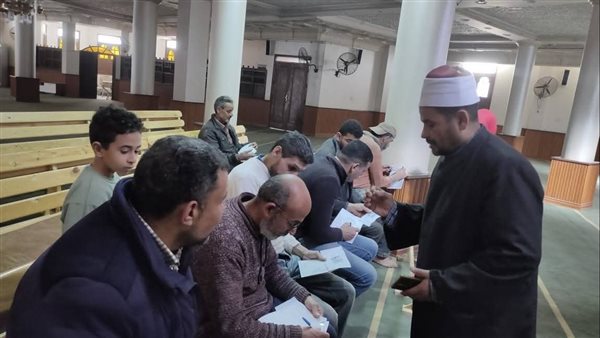 أوقاف دمياط تجري امتحانا فوريا لراغبي محو الأمية بمسجد النور بالسنانية
