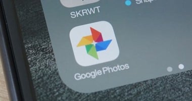 خزانتك فى هاتفك.. Google Photos يحول صورك إلى إطلالات ذكية