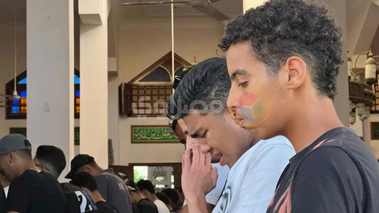 تشييع جنازة طالب كلية الحقوق ضحية الطعنة النافذة بالقلب في بورسعيد
