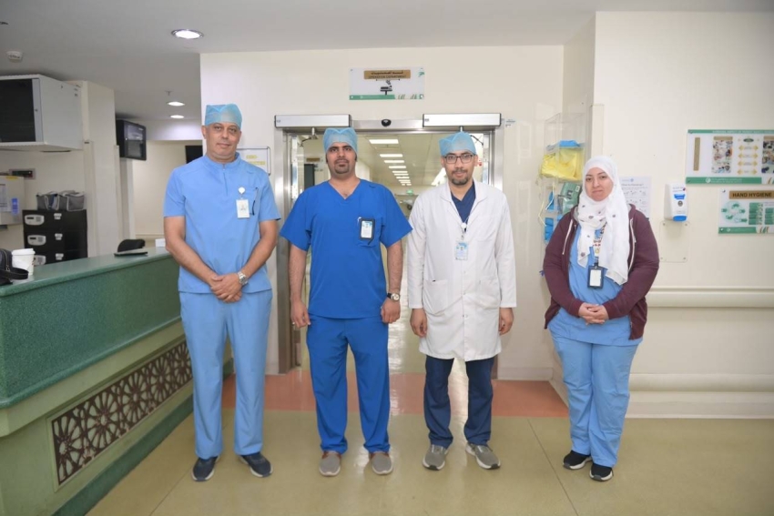 استئصال ورم سرطاني مُسبِّب لكسرٍ مرضي بعظمة الفخذ في مدينة الملك عبدالله الطبية