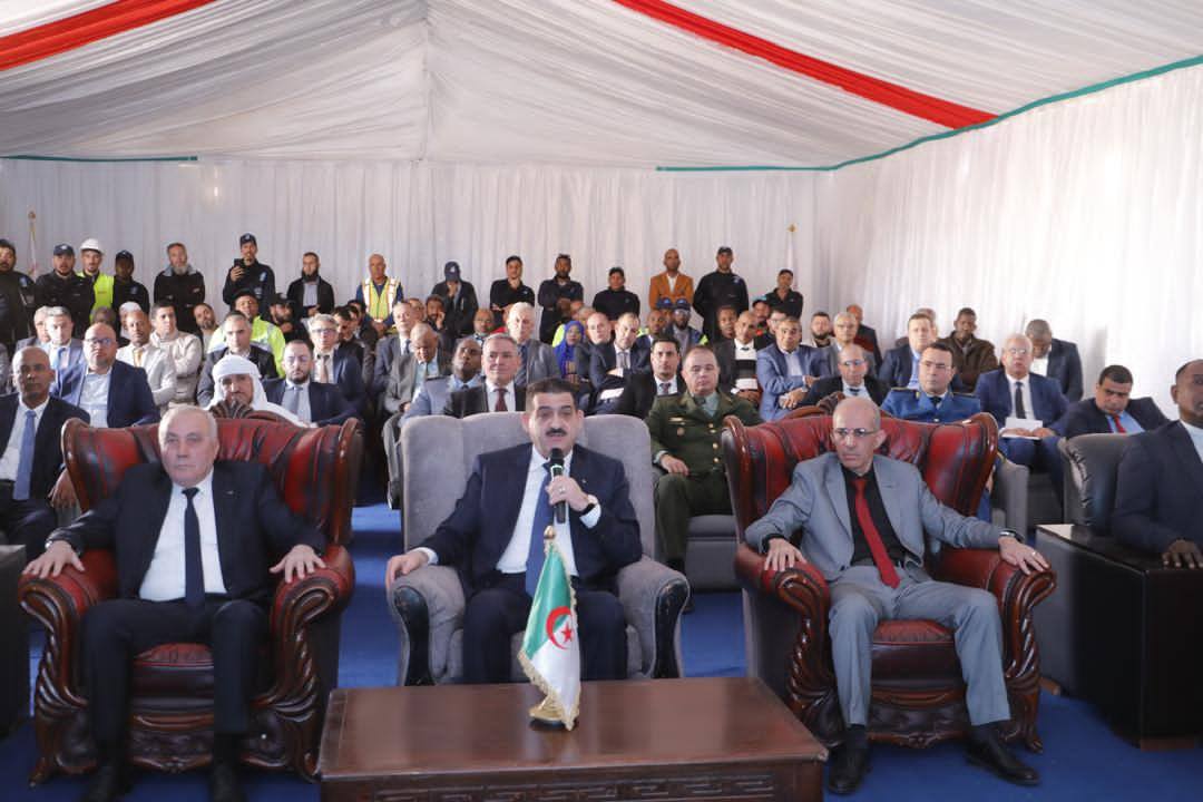 وزير الري يعطي إشارة انطلاق مشروع إنجاز محطة لتحلية المياه بإن صالح