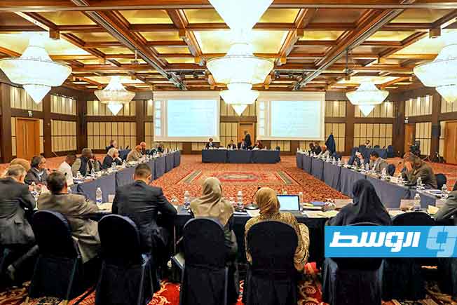 الحوار المهيكل: مدة الحكومة الانتقالية لا تتجاوز 24 شهرا وتعهد كتابي لمسؤولي السلطة التنفيذية بعدم الترشح للانتخابات