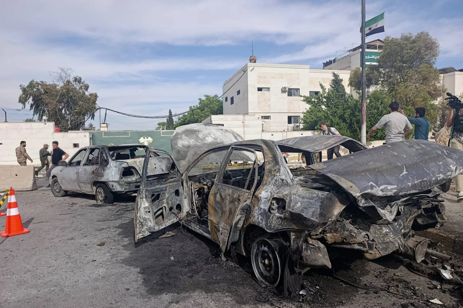 الأردن يدين تفجيرا قرب مبنى وزارة الدفاع في دمشق