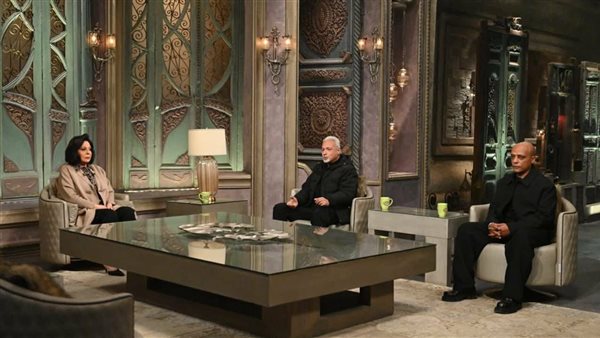 إسعاد يونس تحتفي بصناع الدراما خلف الكاميرا