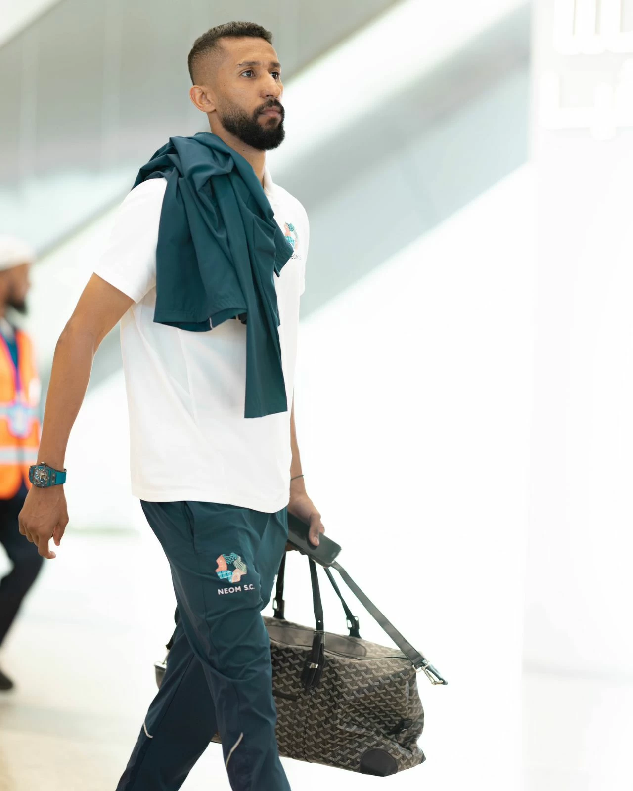سلمان الفرج بين «الوداع أو الانتقال»