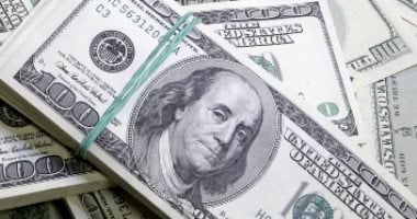 سعر الدولار على مدار الساعة.. 52.23 شراء الأخضر فى بنك مصر