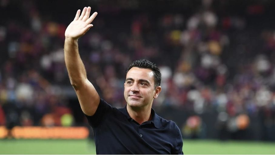 تشافي يقارن ميسي بنيمار.. ويتوقع بطل "مونديال 2026"