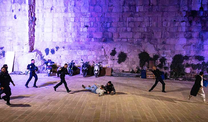 الأعياد في القدس… حصار يورث الشلل الاقتصادي الكامل