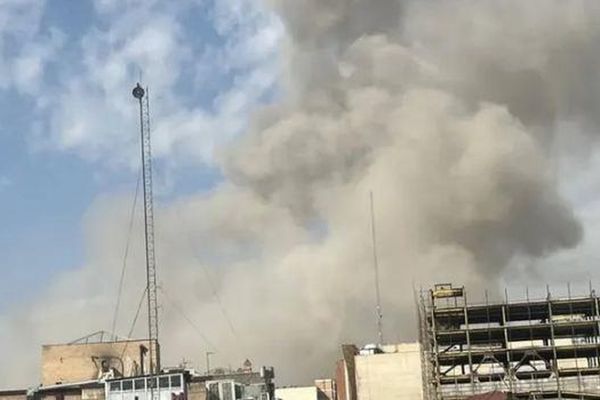 مقتل 24 شخصًا على الأقل بينهم أطفال في غارة إسرائيلية استهدفت مدرسة جنوب إيران