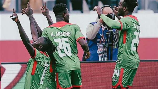 بوركينا فاسو تسقط بثلاثية أمام روسيا في أول مواجهة تاريخية بين المنتخبين