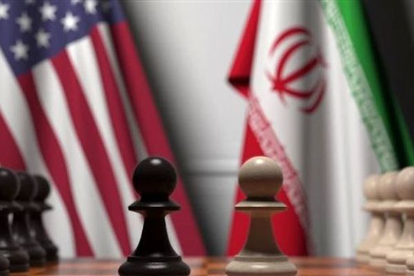 هل توجد انقسامات جوهرية داخل عملية صنع القرار في إيران؟