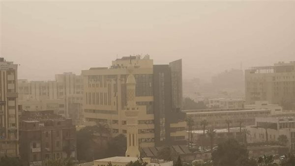 الأرصاد تعلن حالة طقس الغد وتحذر من أتربة وسحب منخفضة بهذه المناطق