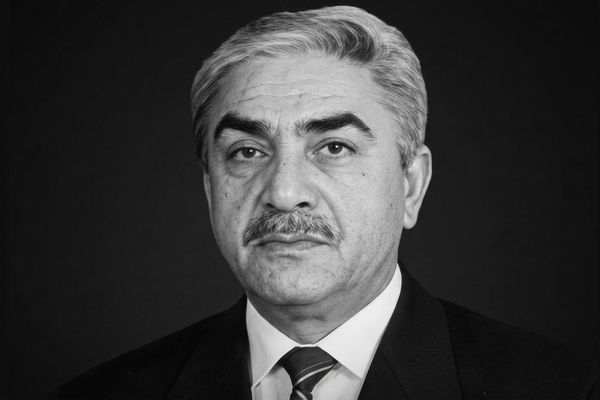 وفاة رئيس الجزائر الأسبق اليامين زروال