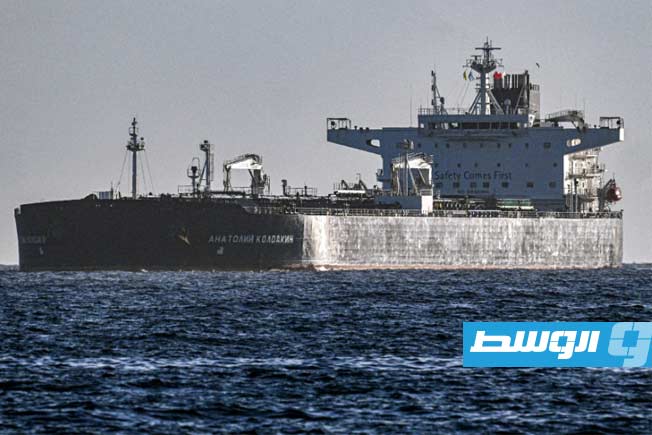 روسيا تحظر صادرات وقود الطائرات عقب ضربات أوكرانية استهدفت النفط