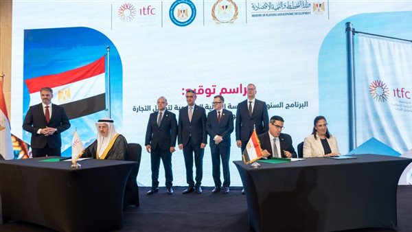 لدعم قطاع الطاقة.. وزير البترول يشهد توقيع برنامج تمويل بقيمة 800 مليون دولار
